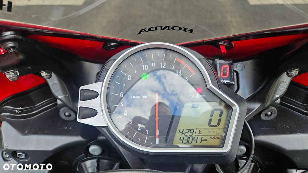 Honda CBR - 6