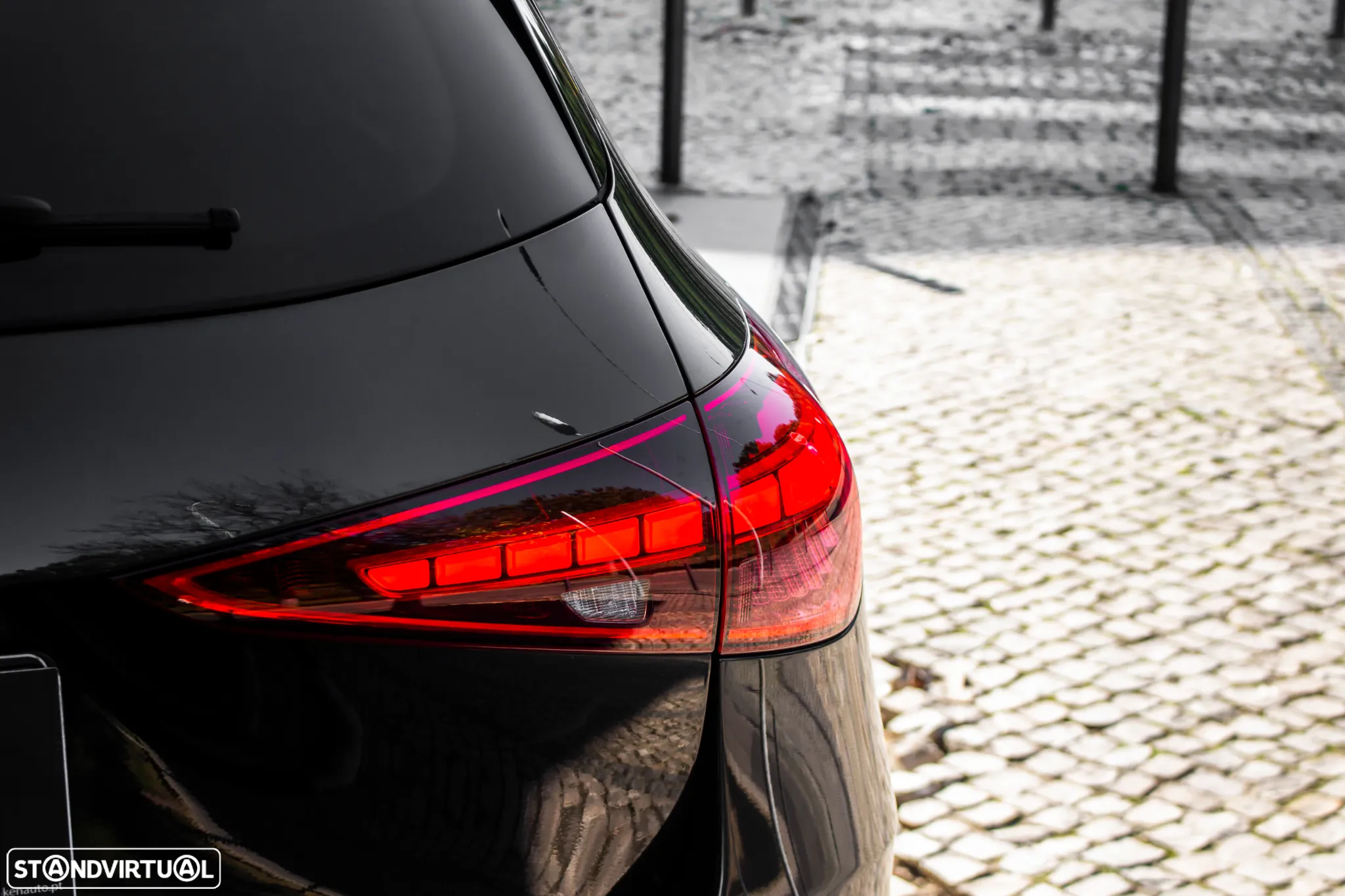 Mercedes-Benz C 300 e AMG Line - 13