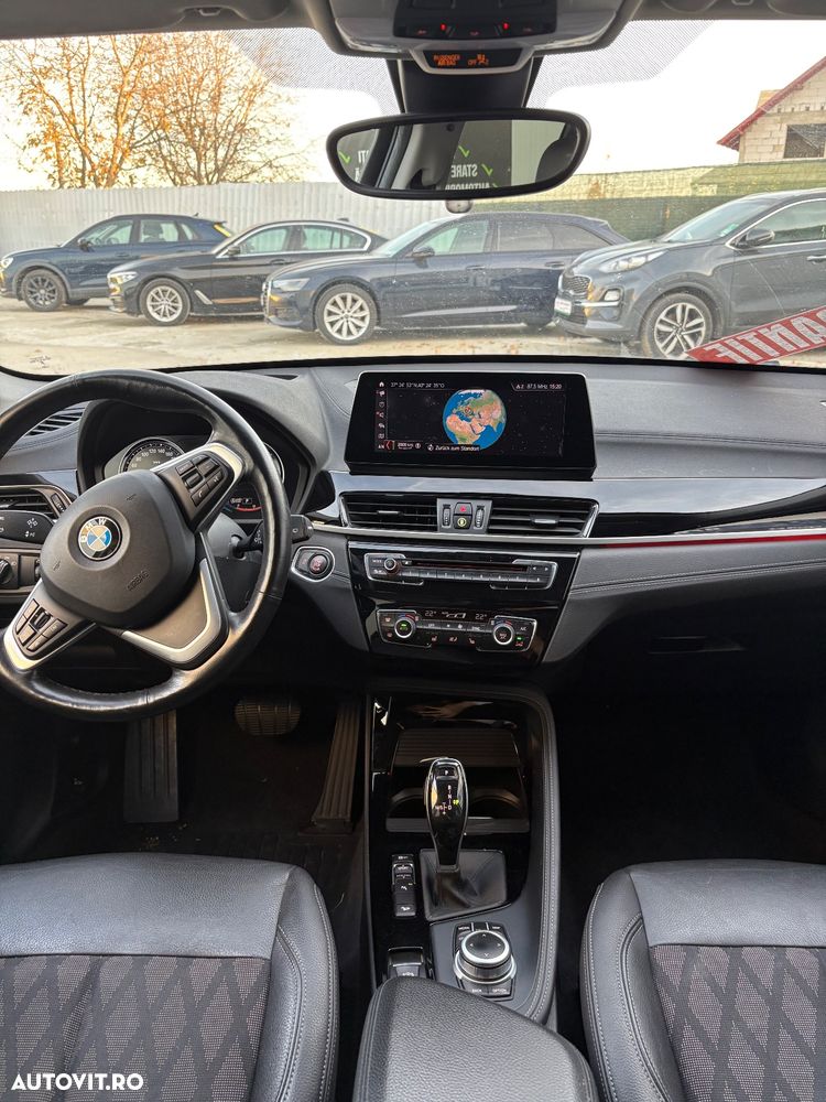 BMW X1 xDrive20i AT xLine - 6