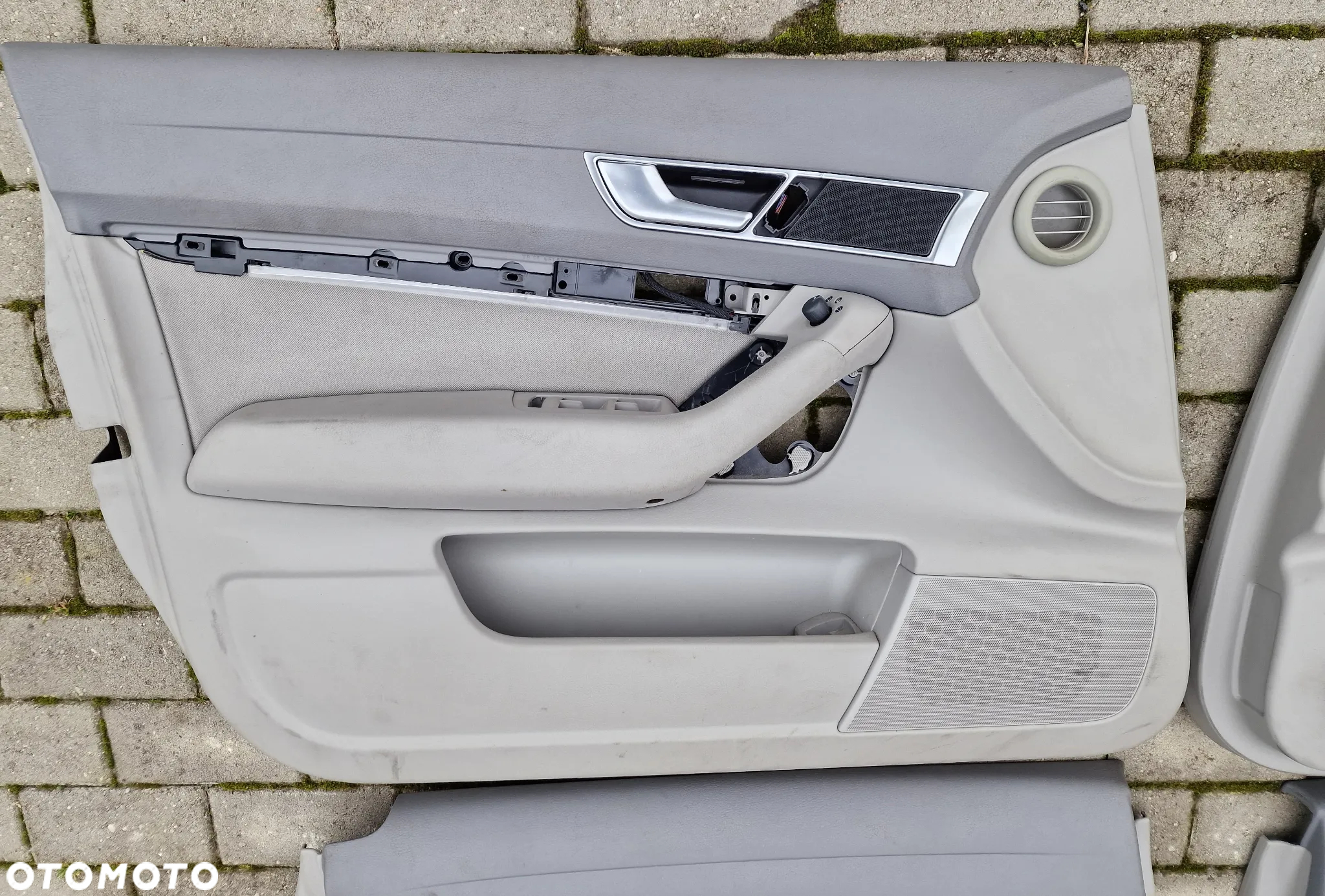 BOCZKI DRZWI KOMPLET PODŚWIETLANE AUDI A6 C6 KOMBI LIFT - 9