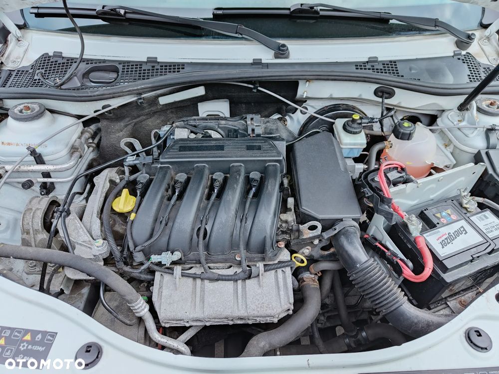 Dacia Duster 1.6 16V 105 4x2 Essentiel - 11