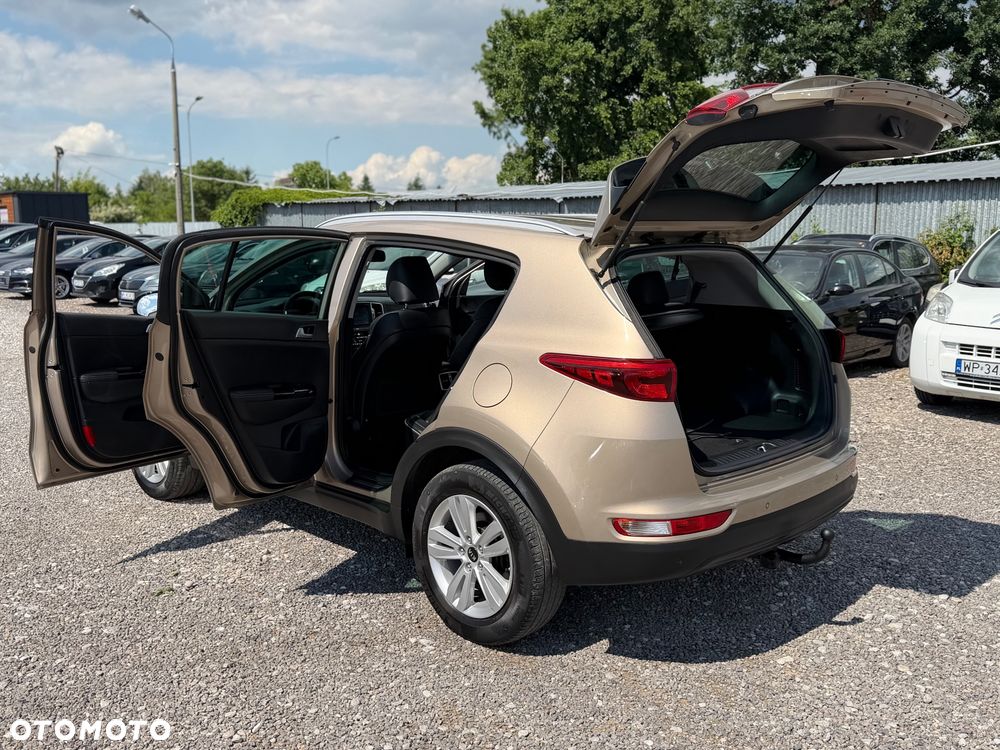 Kia Sportage 1.7 CRDI 2WD Dream-Team Edition - 16