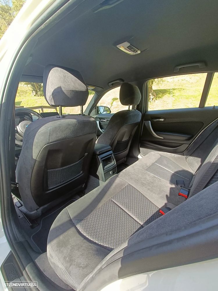 BMW 118 i Pack M - 10