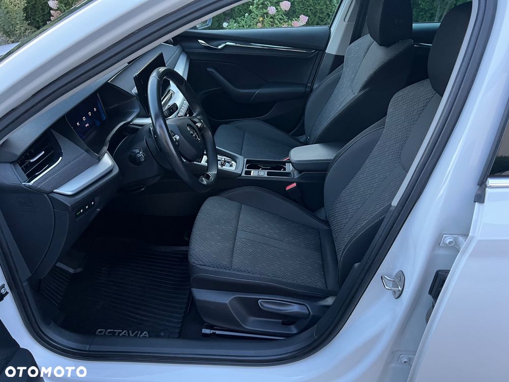 Skoda Octavia 2.0 TDI Style DSG - 17