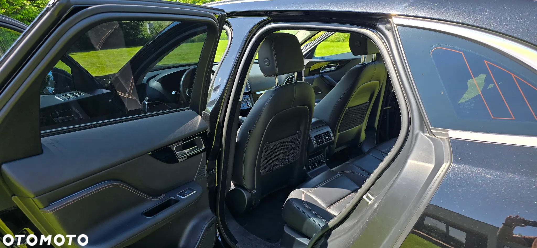 Jaguar F-Pace 2.0 i4D AWD Prestige - 10