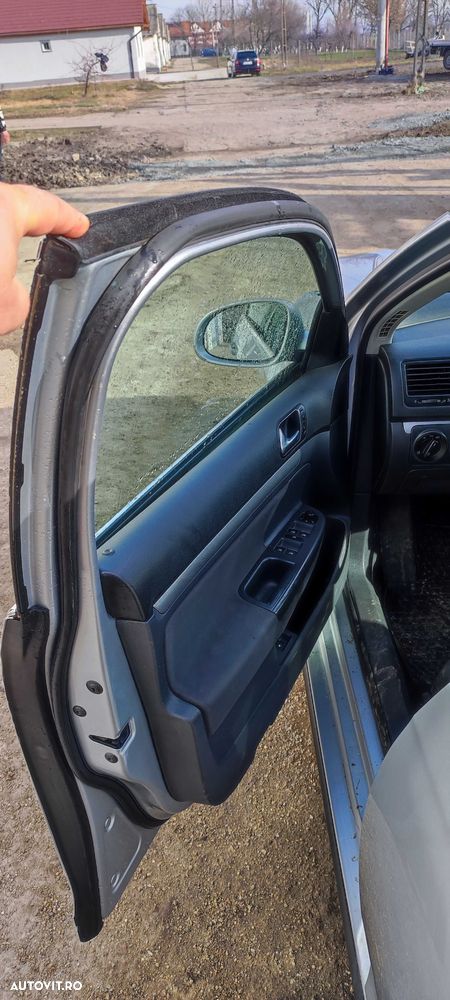 Dezmembrez volkswagen vw JETTA an 2007 cod BMM cutie DSG6 cod KCU LA7W - 10