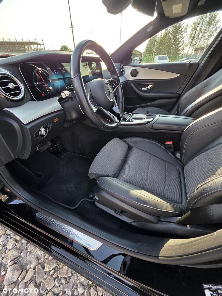 Mercedes-Benz Klasa E 300 de 4-Matic Avantgarde - 15