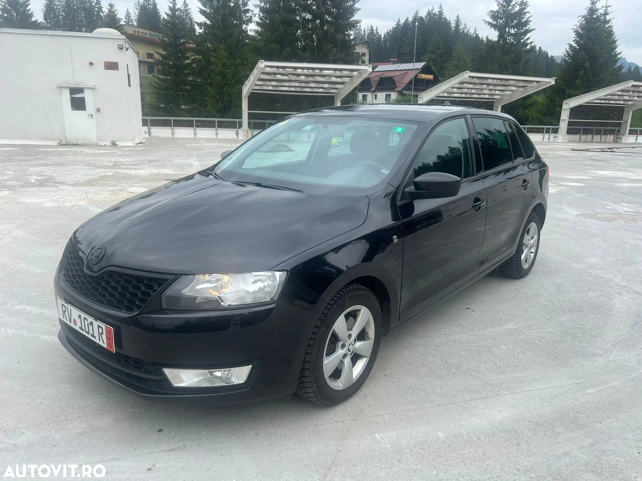 Skoda RAPID Spaceback 1.6 TDI DSG Edition - 11