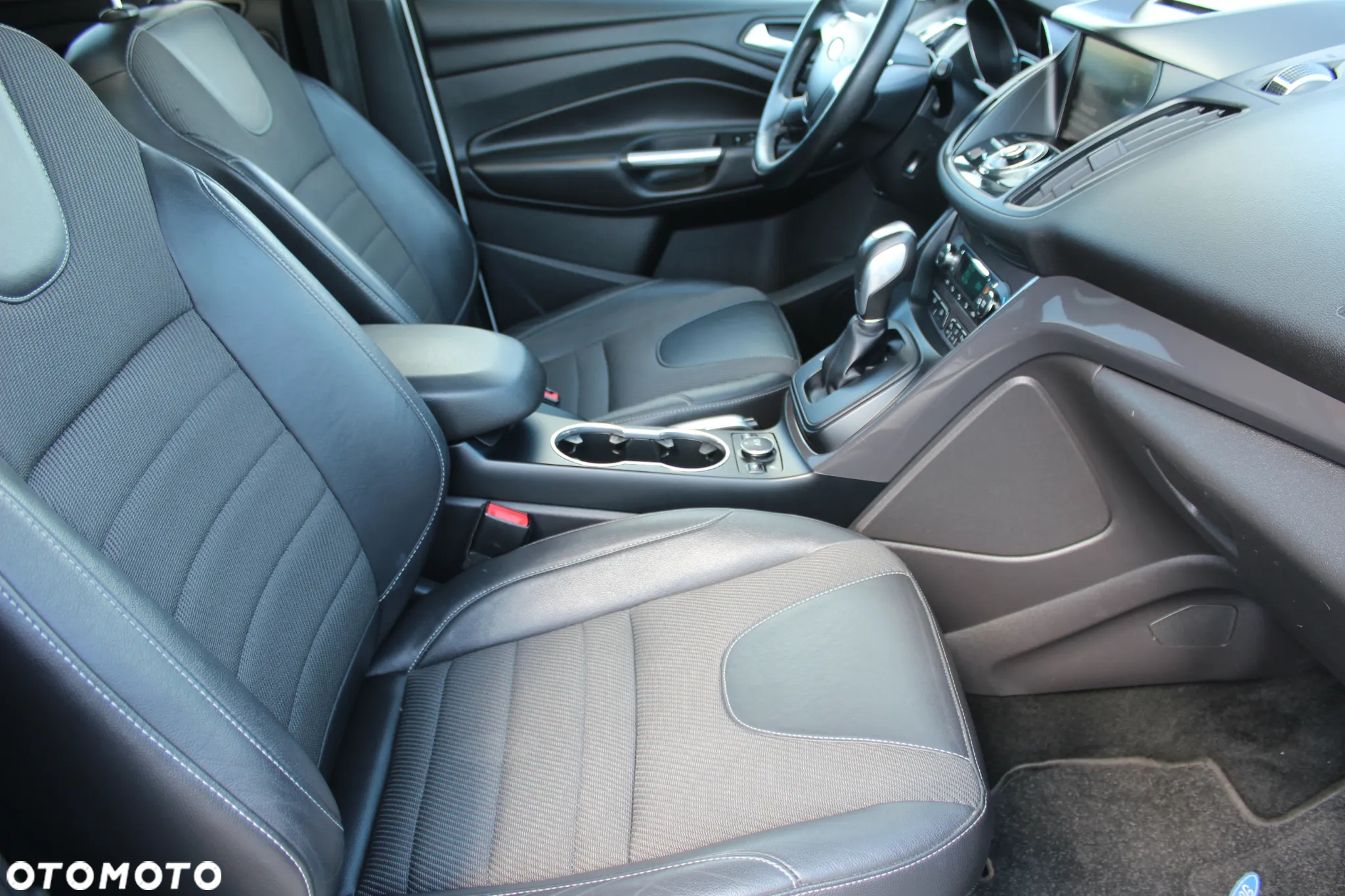 Ford Kuga 2.0 TDCi 4x4 Titanium - 8