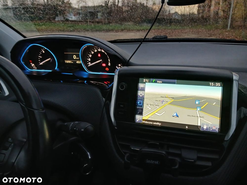 Peugeot 2008 BlueHDi FAP 120 STOP & START Allure - 18