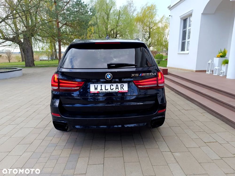 BMW X5 M M50d Sport-Aut - 17