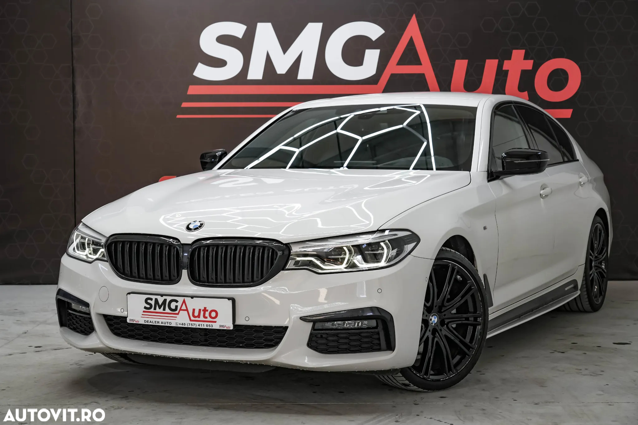 BMW Seria 5 520i Aut. M Sport Edition - 2