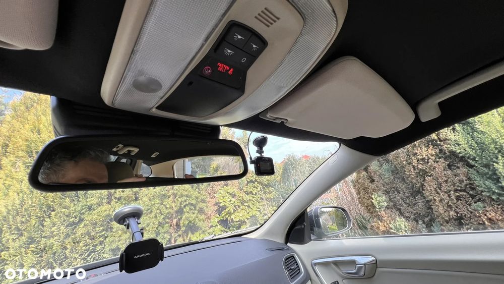 Volvo V60 DRIVe Summum - 24