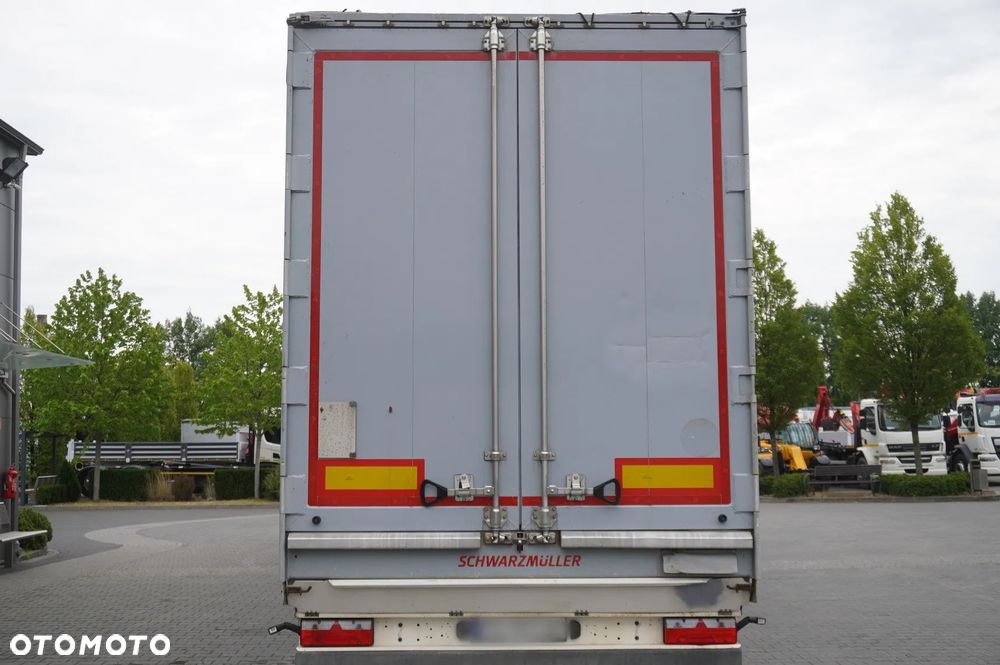 Schwarzmuller Ruchoma podłoga Schwarzmüller / 2022 - 4