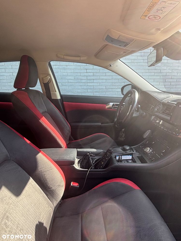 Lexus CT 200h Elegance - 2