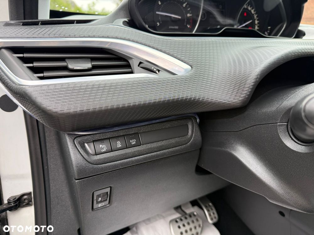 Peugeot 208 PureTech 110 Stop & Start EAT6 Tech Edition - 20