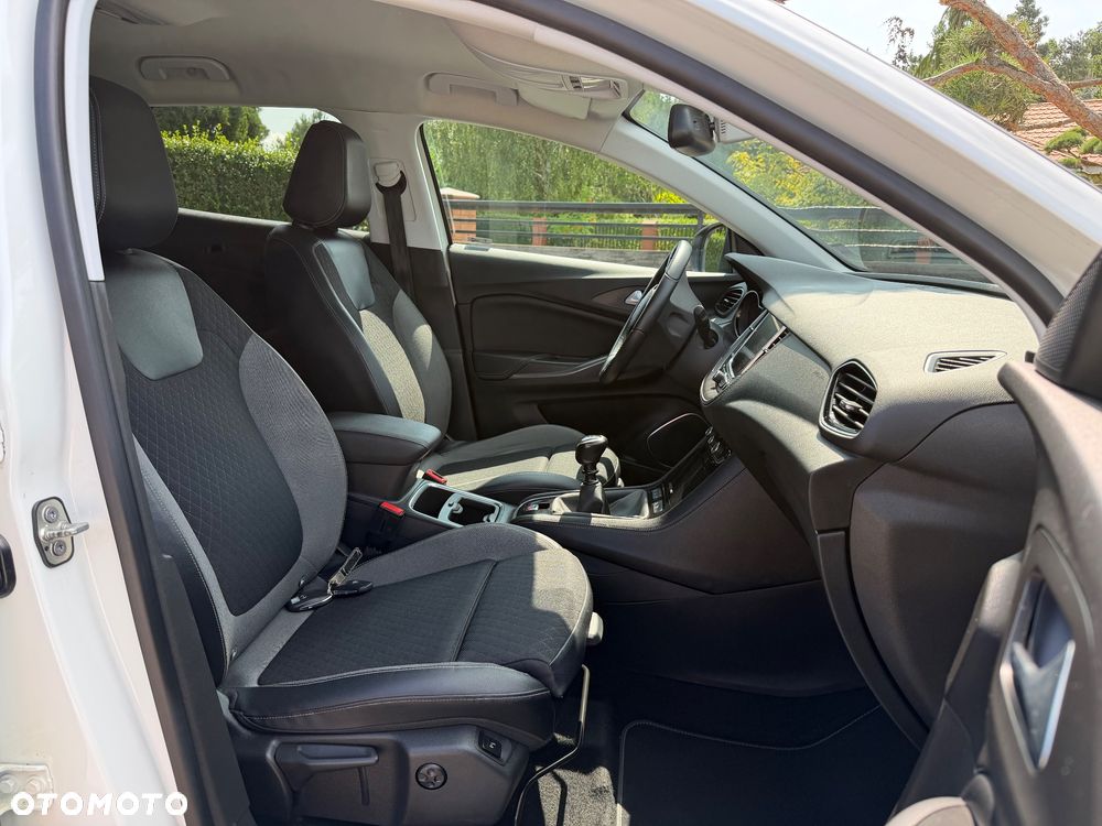Opel Grandland X 1.6 D Start/Stop INNOVATION - 6