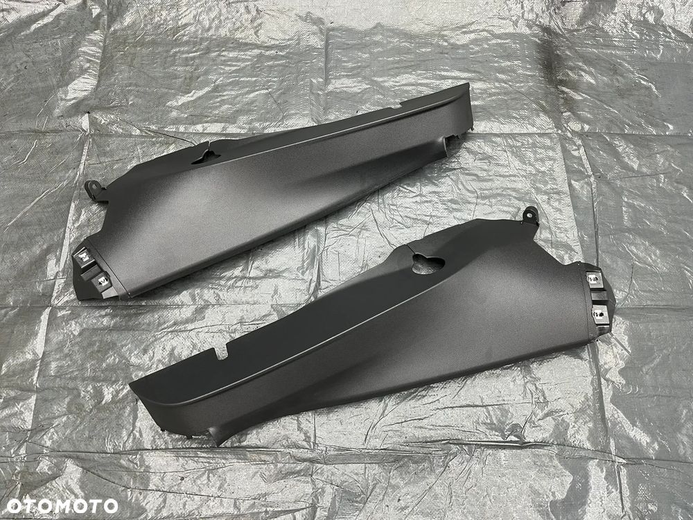 VW T-Roc Osłona słupka C lewa prawa poszycie 2GA867765 2GA867766 - 1