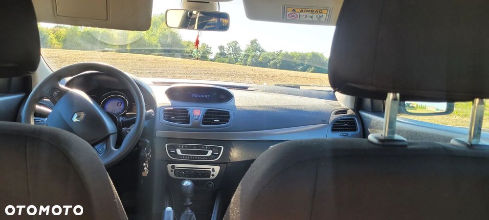 Renault Fluence 1.5 dCi Life - 13
