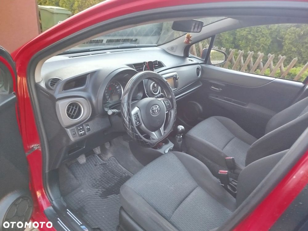 Toyota Yaris 1.33 Sol - 3