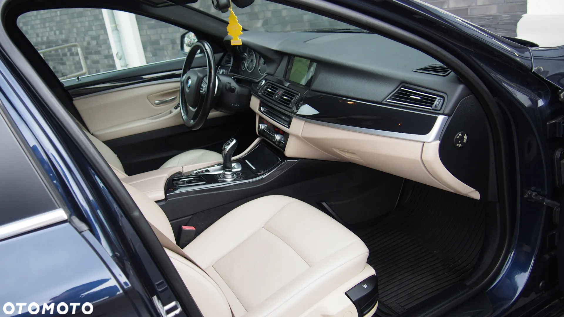 BMW Seria 5 520d Touring Sport-Aut - 25