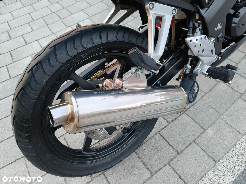 Honda CBR - 19