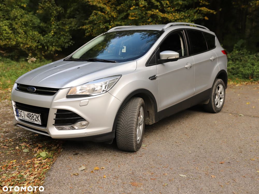 Ford Kuga 1.5 EcoBoost 2x4 Black & Silver - 2