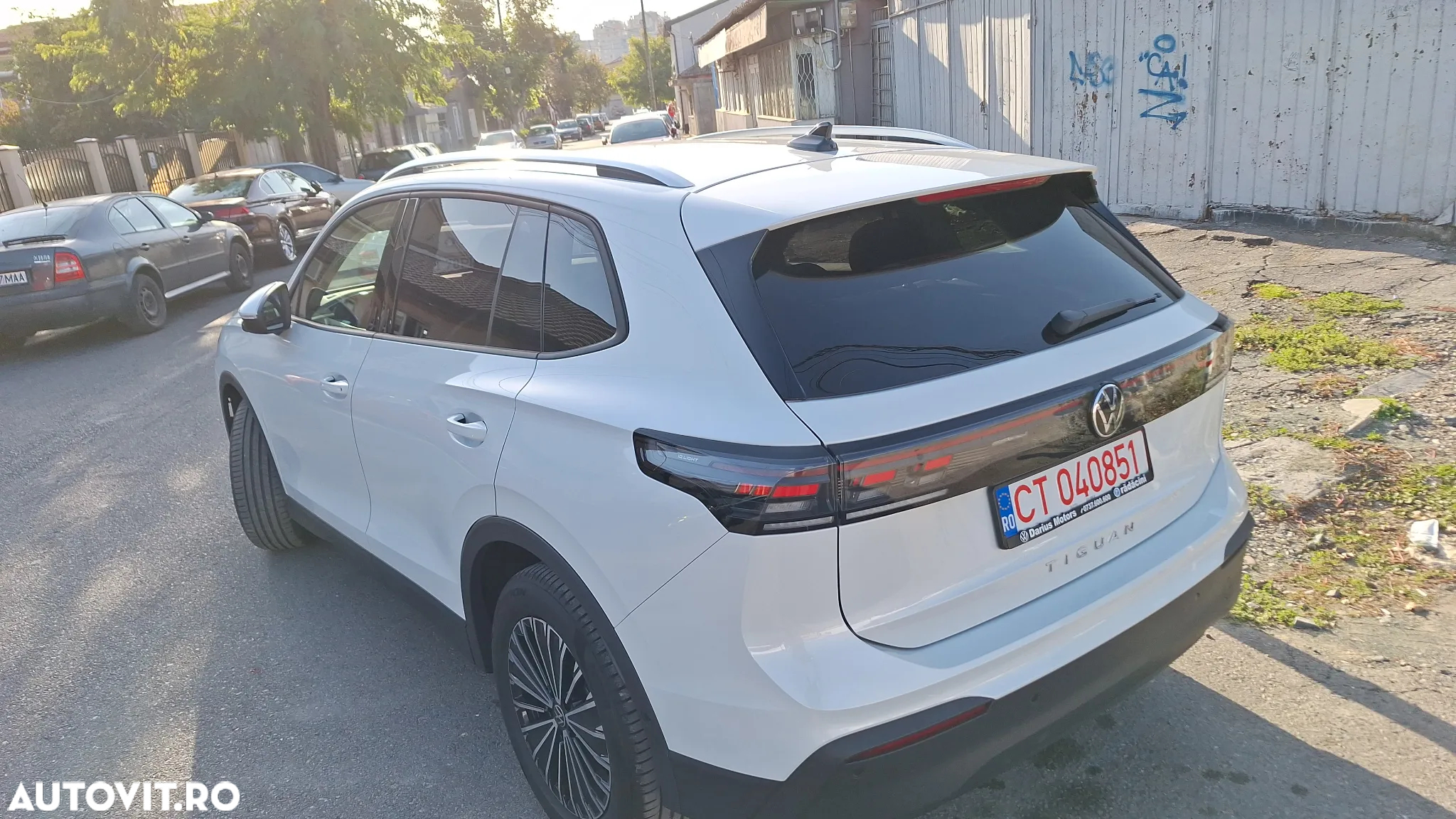 Volkswagen Tiguan 2.0 TDI DSG Advanced - 2