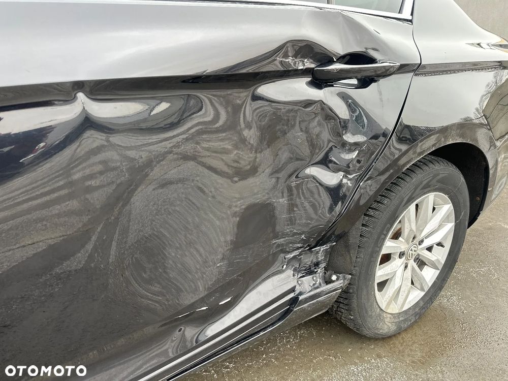 Volkswagen Passat 1.8 TSI BMT Comfortline - 11