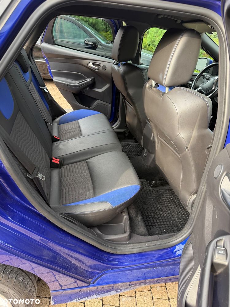 Ford Focus 2.0 EcoBoost ST - 10