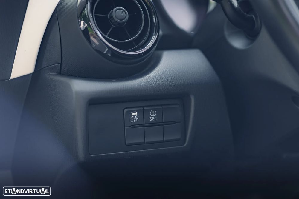 Mazda MX-5 MZR 1.5 RF Sky.Evolve Navi - 28