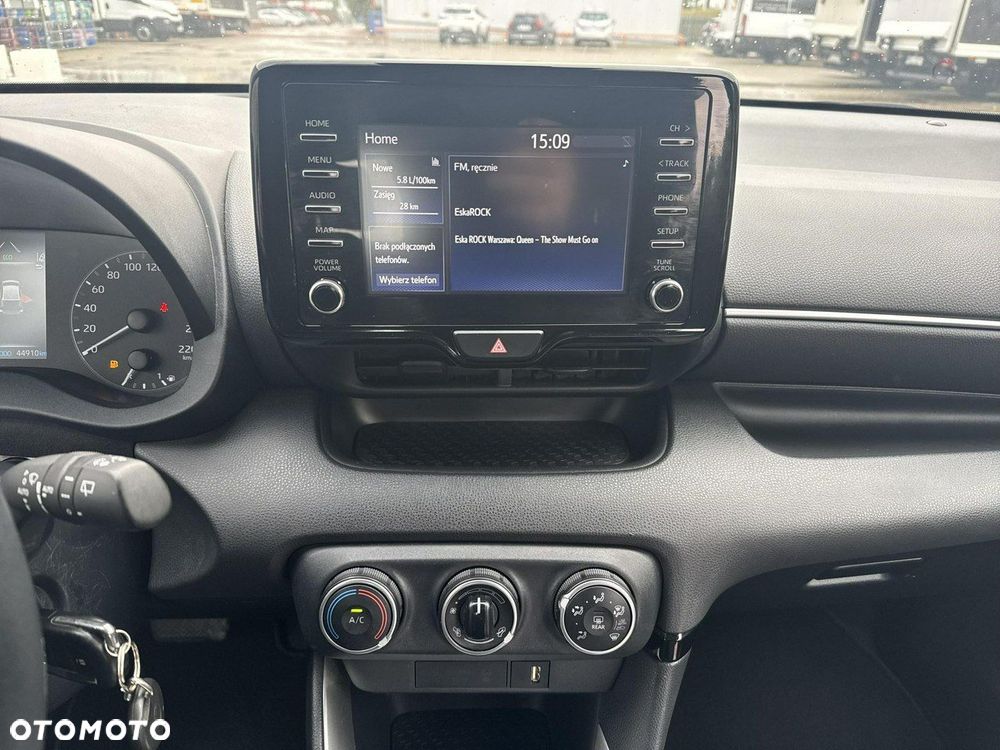 Toyota Yaris - 23