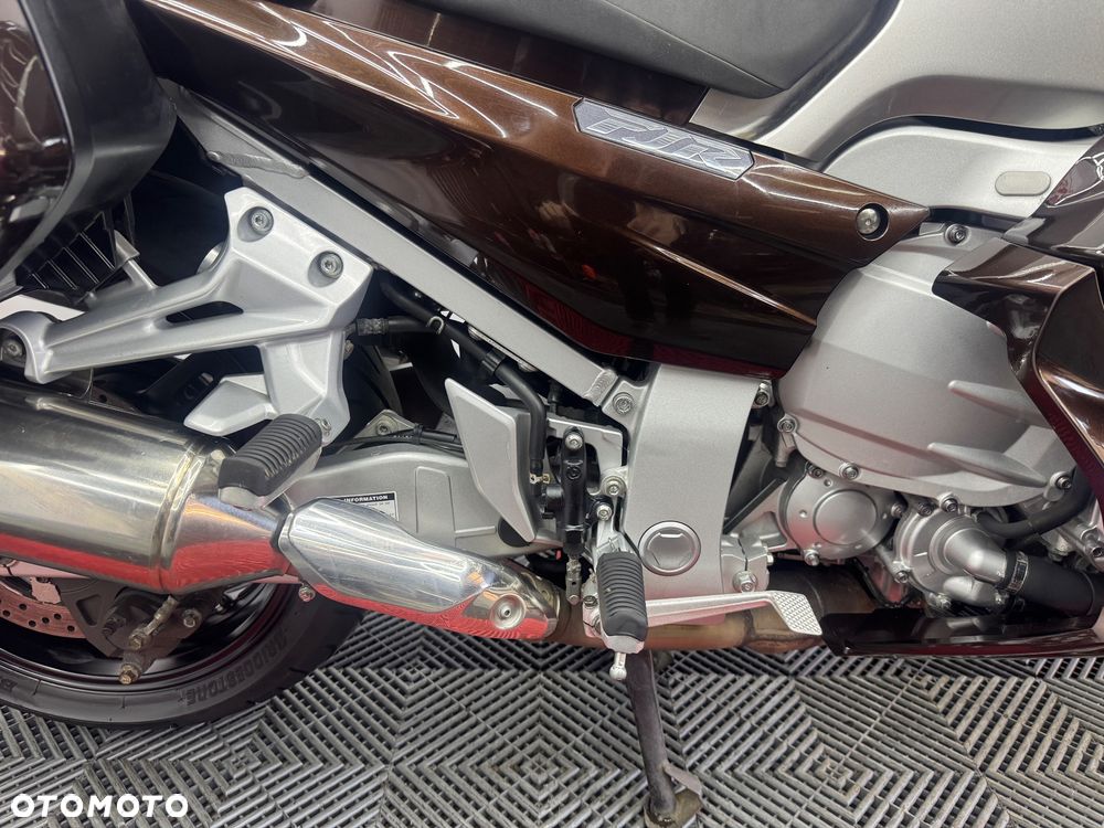 Yamaha FJR - 31