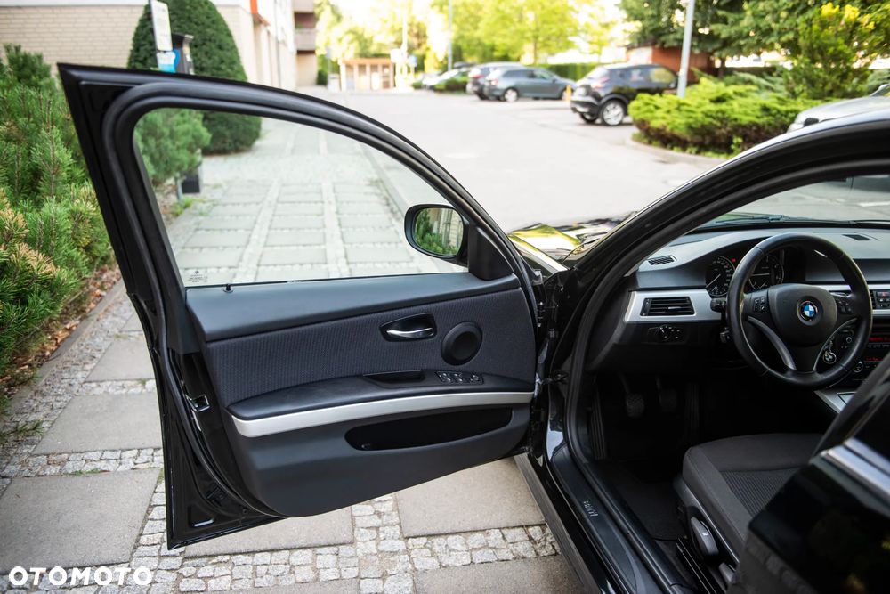 BMW Seria 3 320d - 14