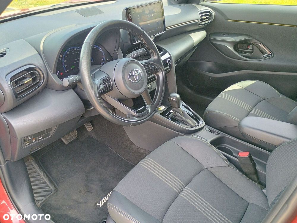 Toyota Yaris Cross - 16