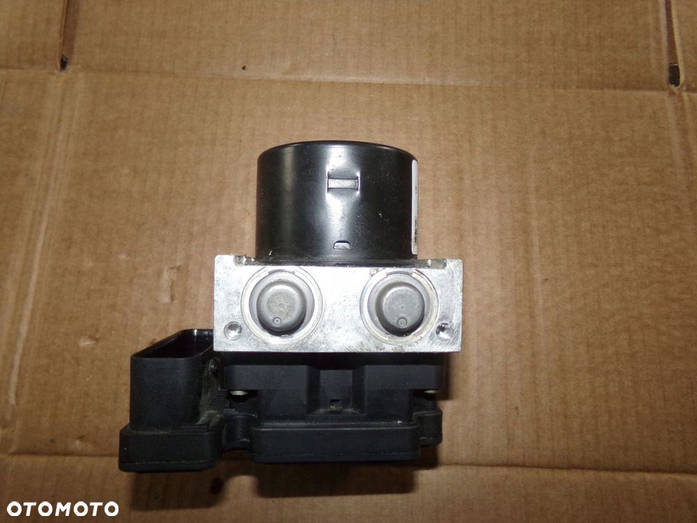 pompa abs 8m512m110aa focus mk2 lift - 3