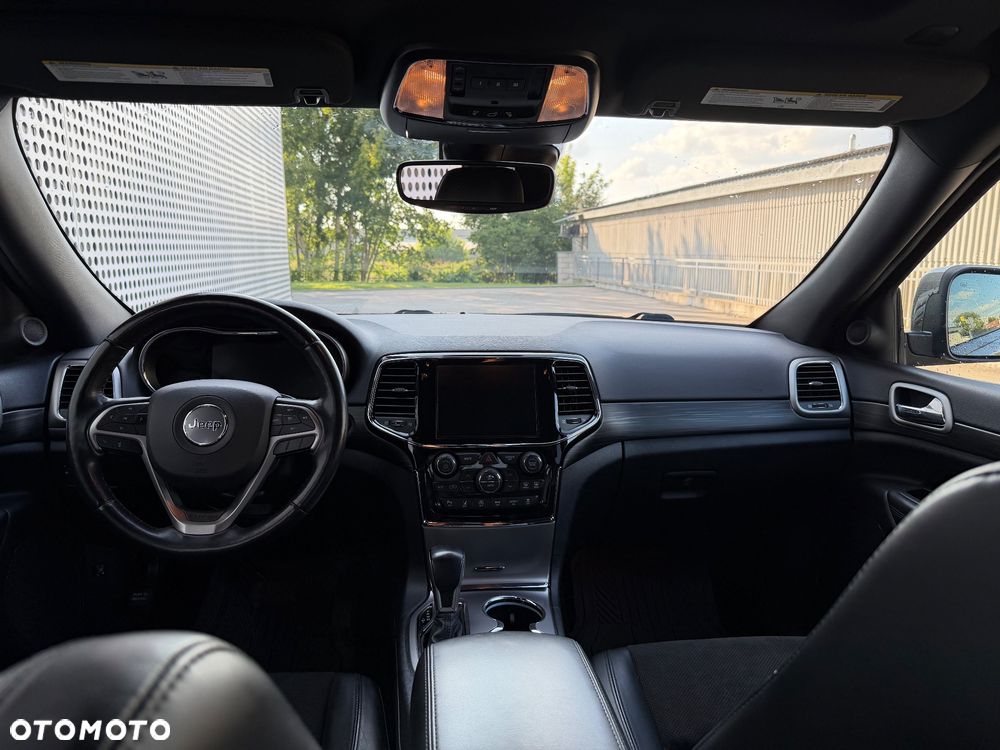 Jeep Grand Cherokee - 14