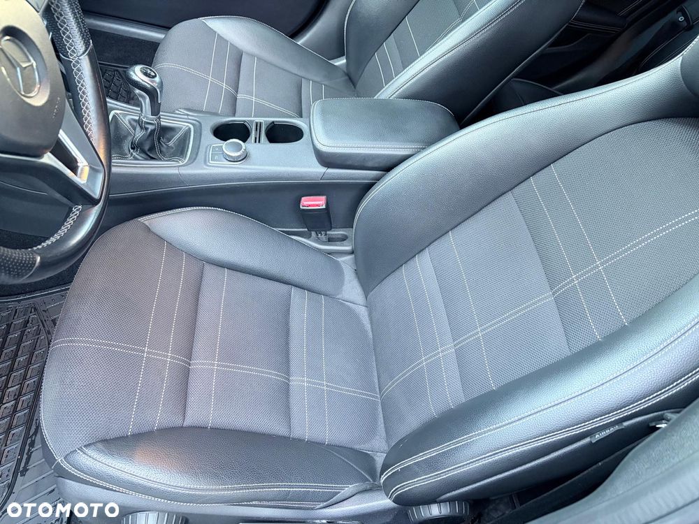 Mercedes-Benz GLA - 20
