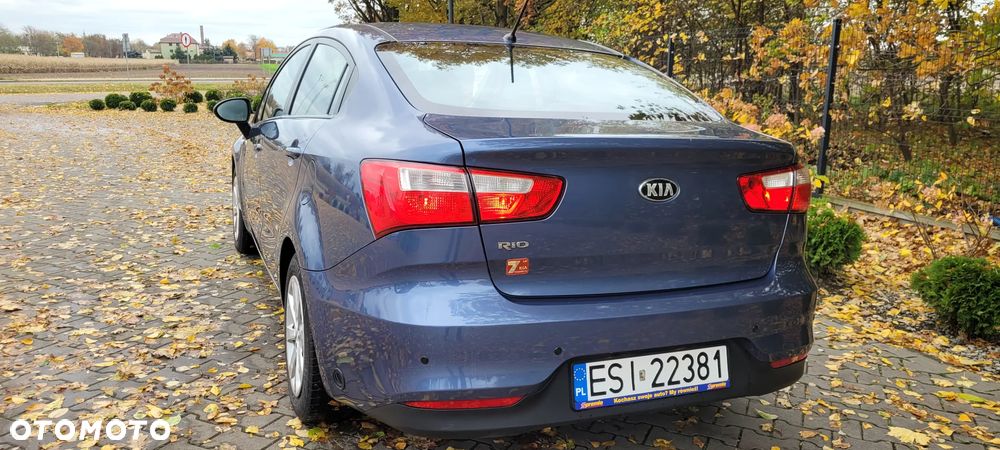 Kia Rio - 6
