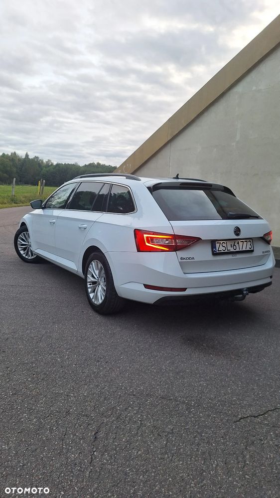 Skoda Superb 1.6 TDI Style - 2