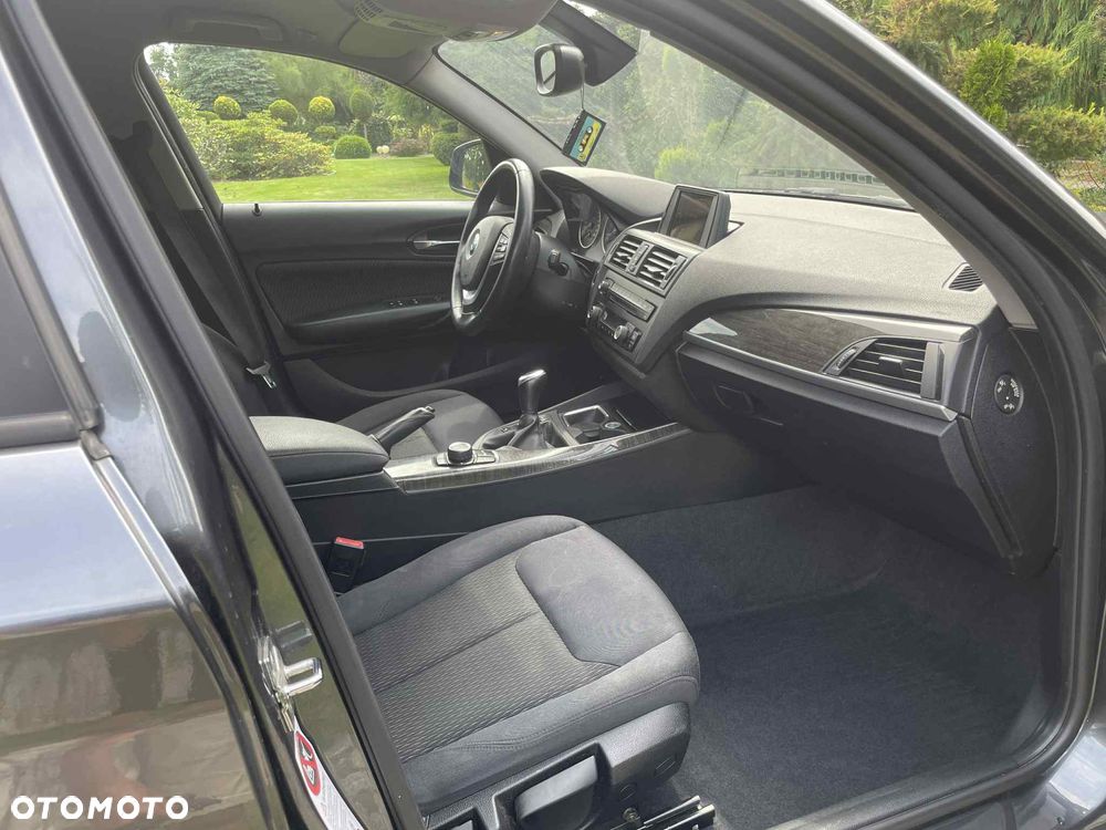BMW Seria 1 118i - 5