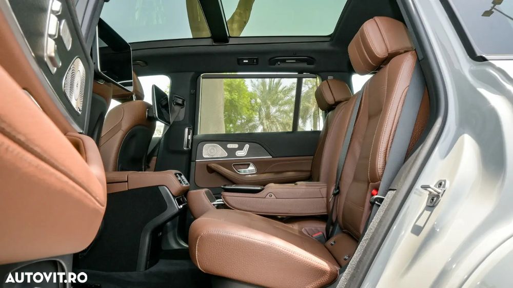 Mercedes-Benz GLS - 11
