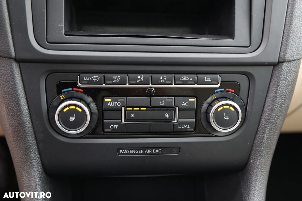 Volkswagen Golf 1.4 TSI Highline DSG - 9