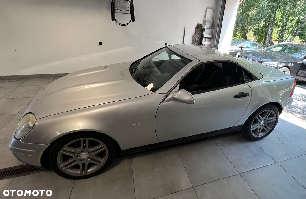 Mercedes-Benz SLK 200 - 12
