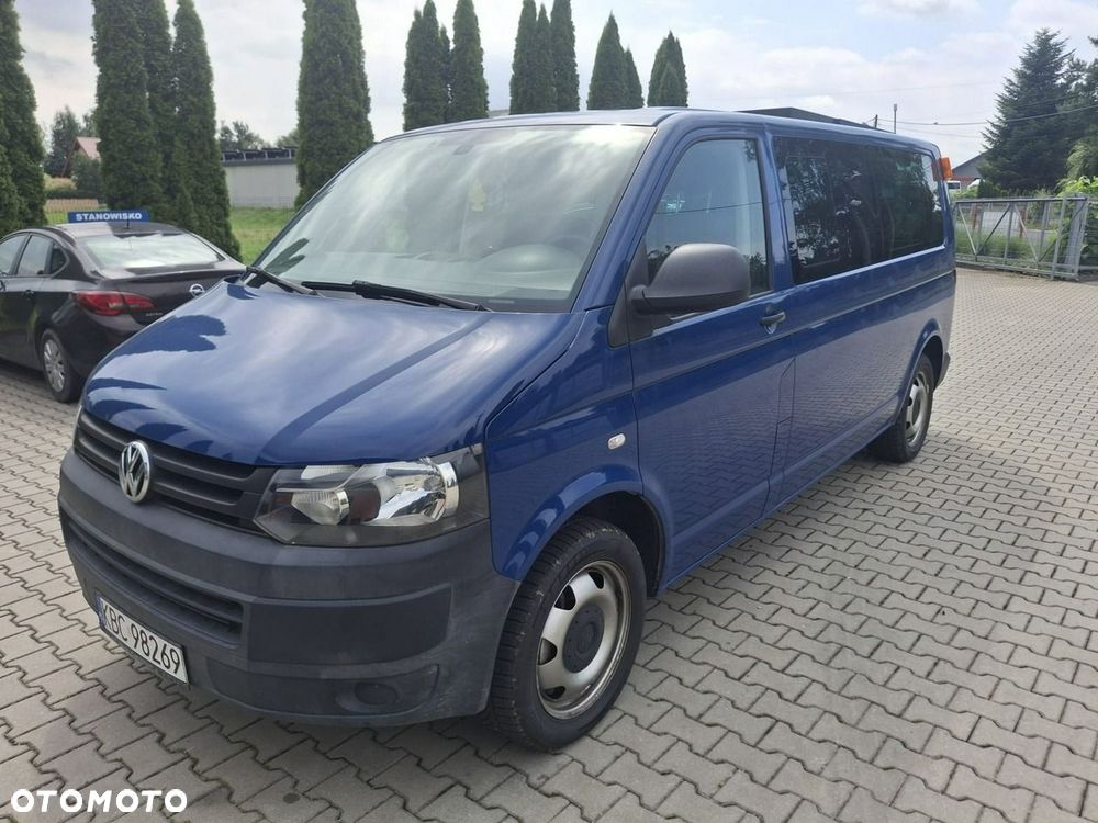 Volkswagen Caravelle - 2