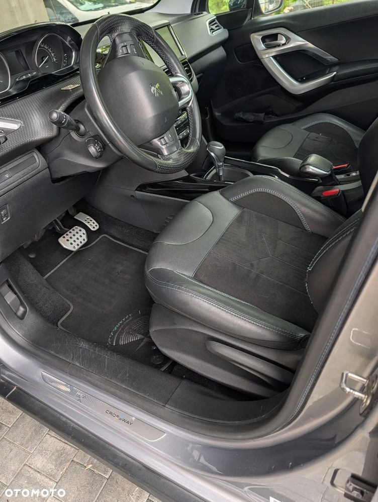 Peugeot 2008 PureTech 110 Stop&Start EAT6 Crossway - 6