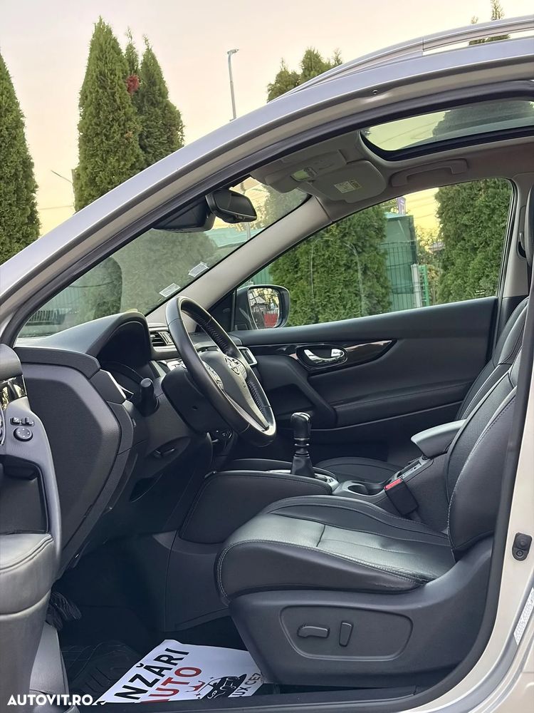 Nissan Qashqai 1.6 DCI TEKNA+ - 10