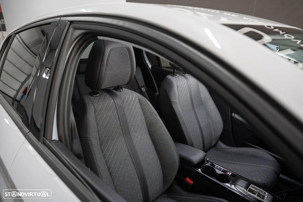 Peugeot e-208 50 kWh Allure - 21