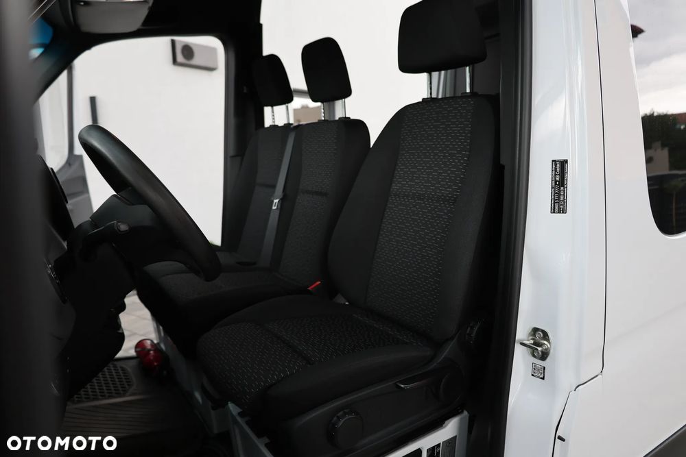 Mercedes-Benz Sprinter - 27