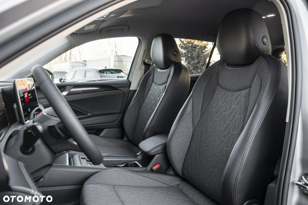 Volkswagen Tiguan - 12